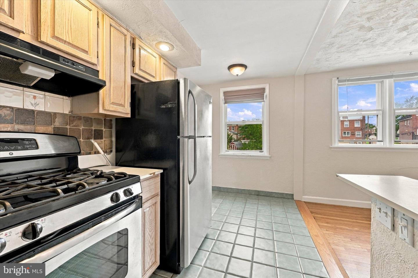 338 S Stratford Rd Property Photo 10