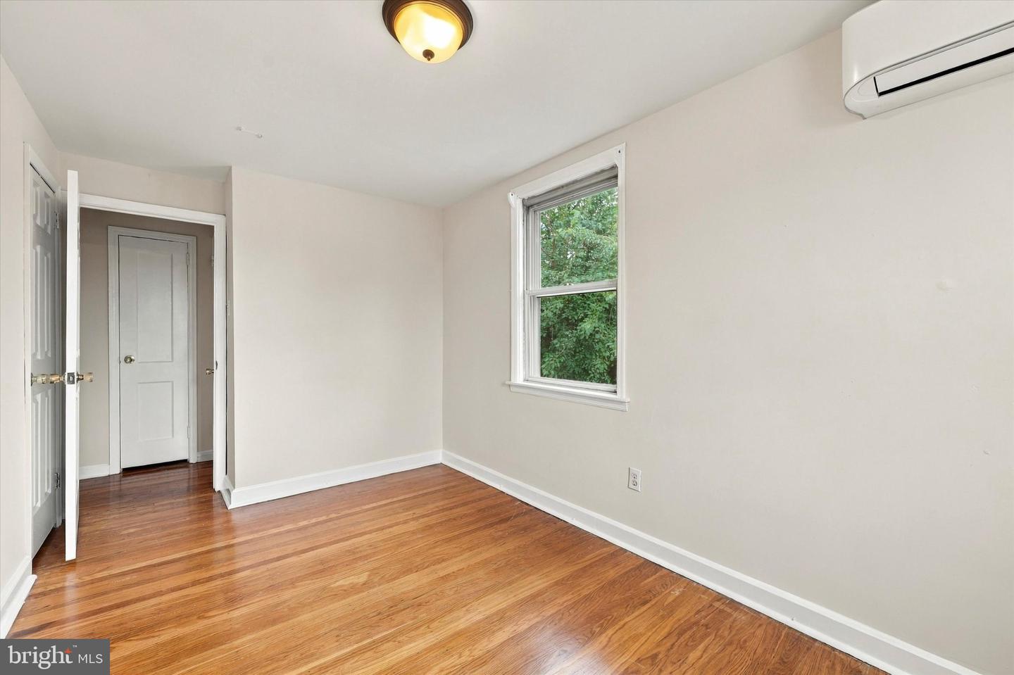 338 S Stratford Rd Property Photo 18