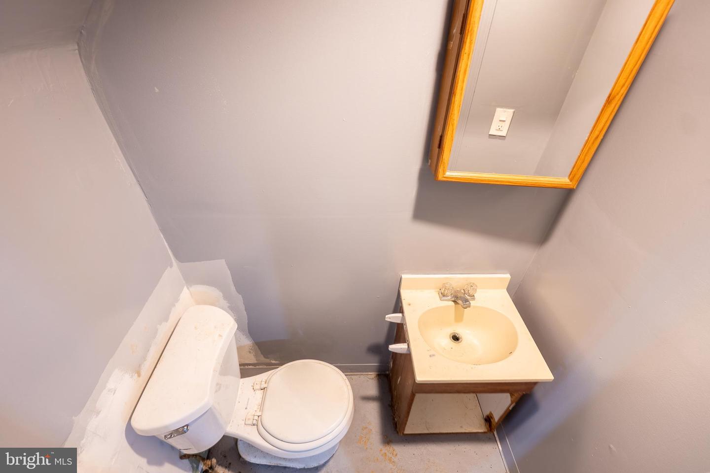 7023 Clover Ln Property Photo 9