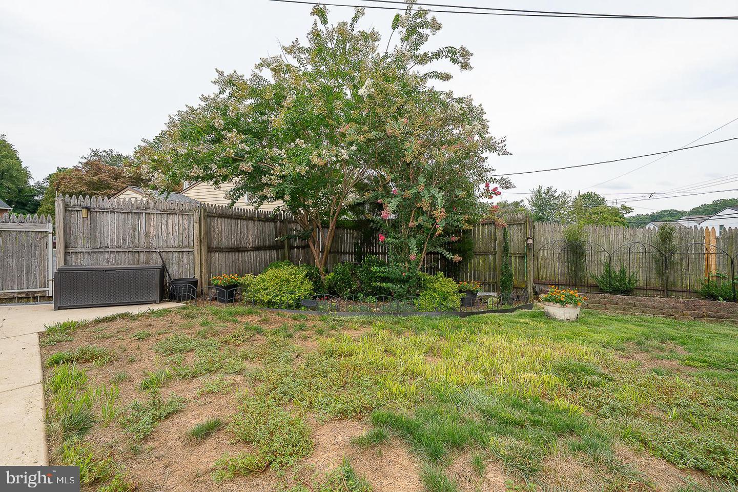 324 Warren Blvd Property Photo 13