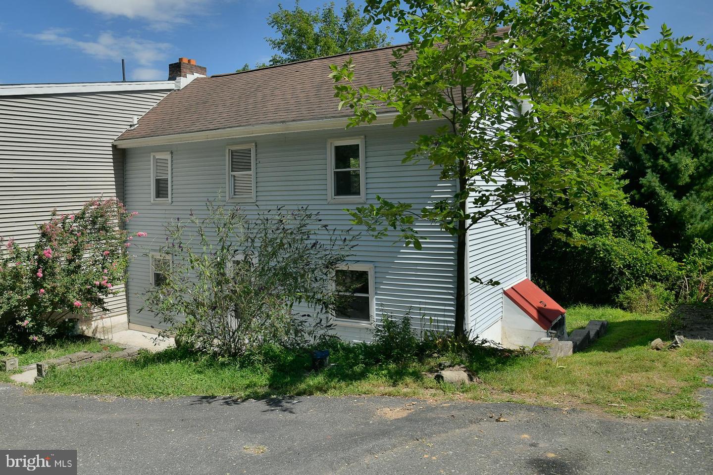 7 Helluva Hill Ln Property Photo 1