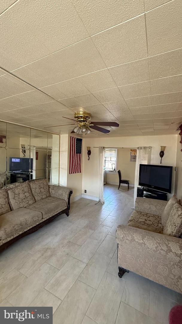 7123 Seaford Rd Property Photo 4