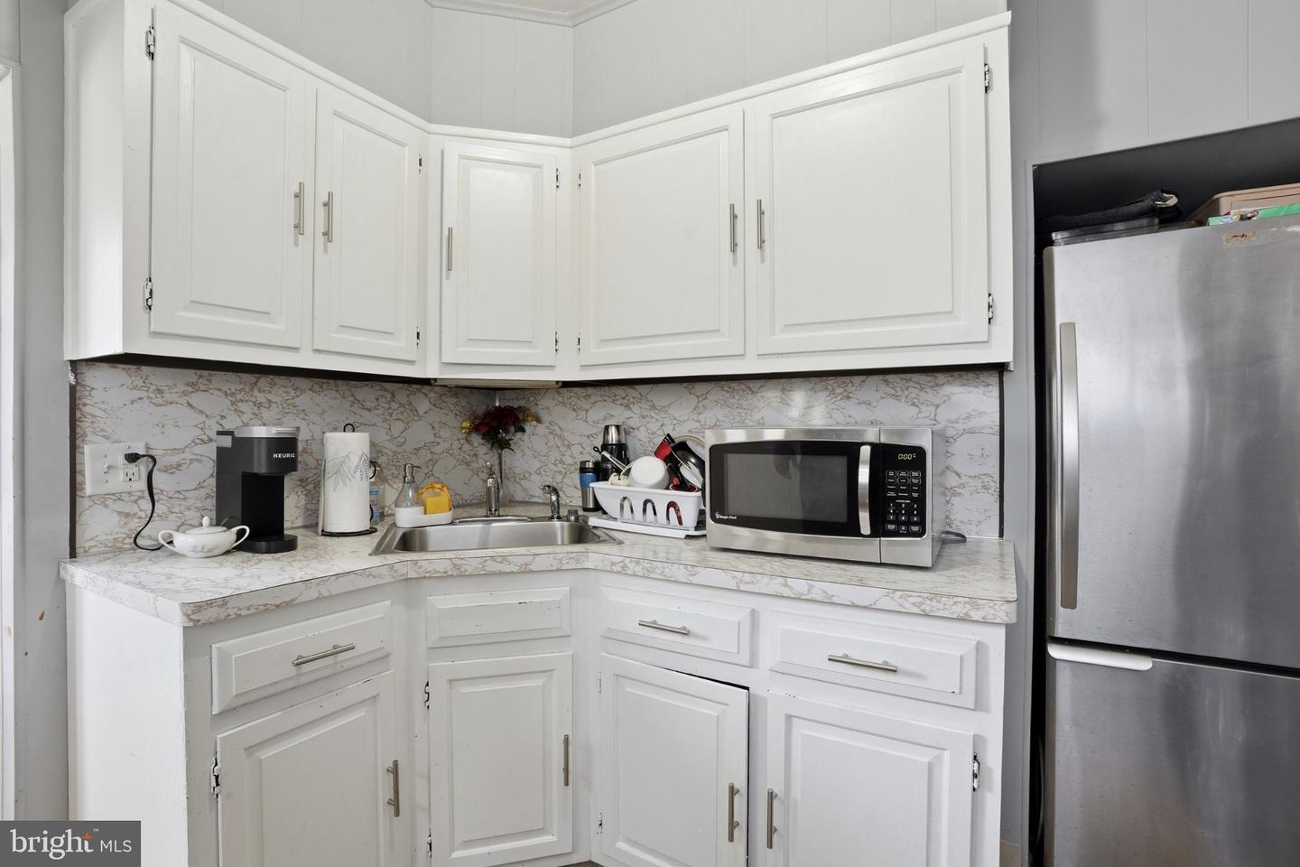 4686 State Rd Property Photo 13