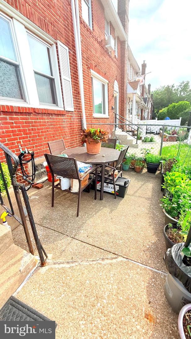 238 Wynnewood Ave Property Photo 6