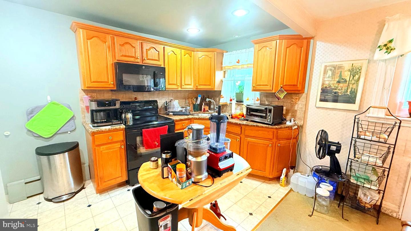 238 Wynnewood Ave Property Photo 18
