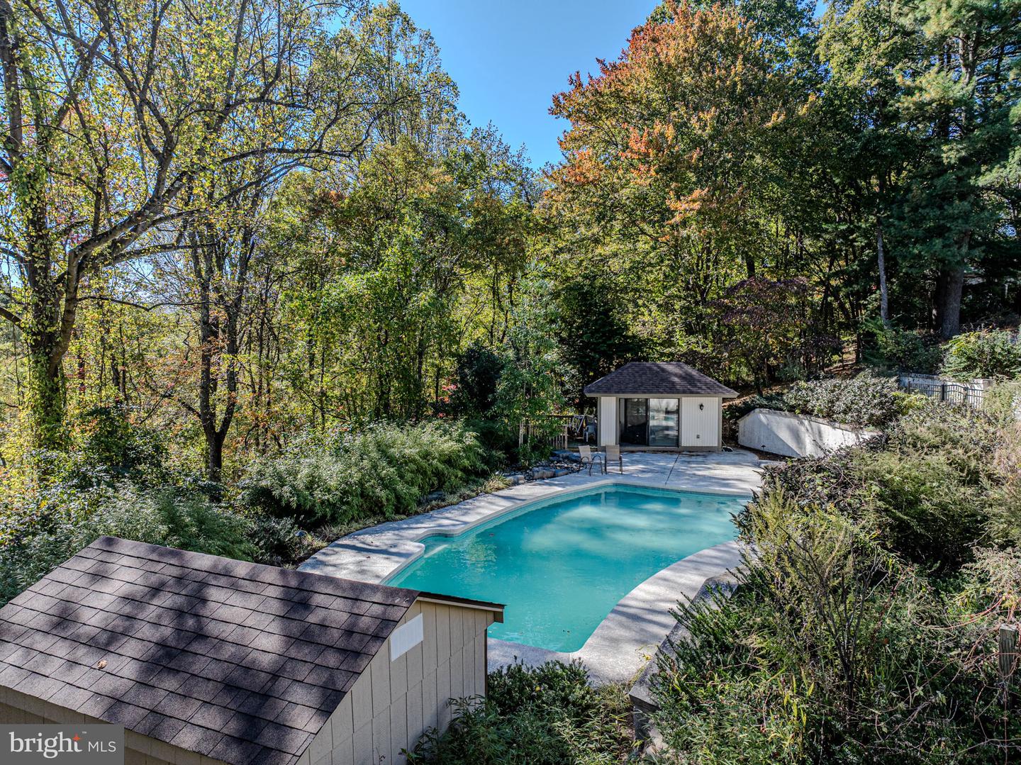 6 Southview Path Property Photo 6