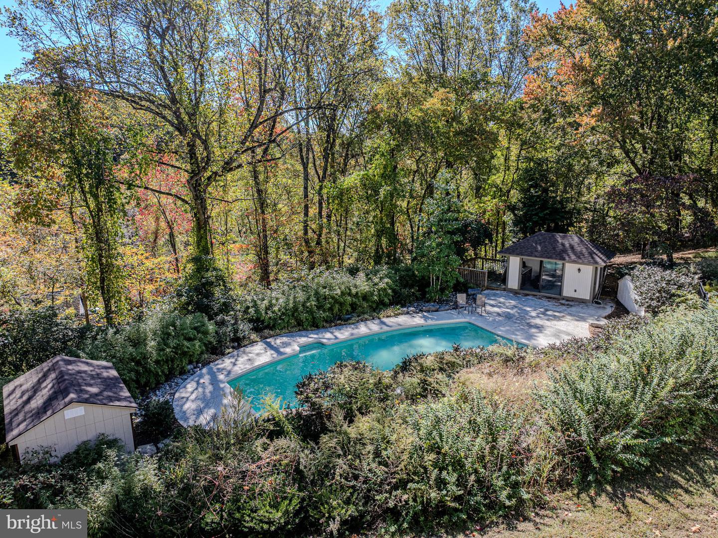 6 Southview Path Property Photo 7
