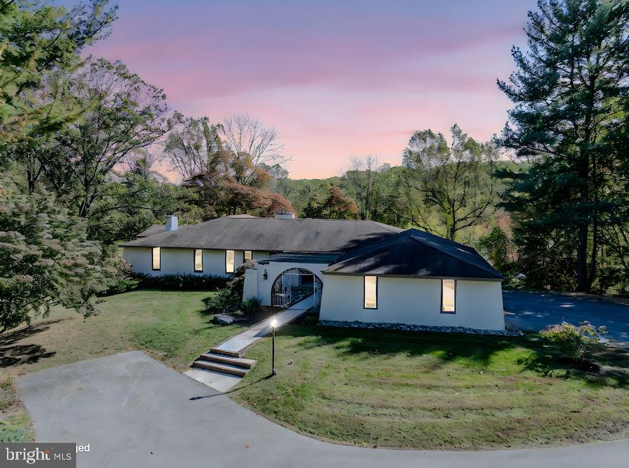 6 Southview Path Property Photo 9