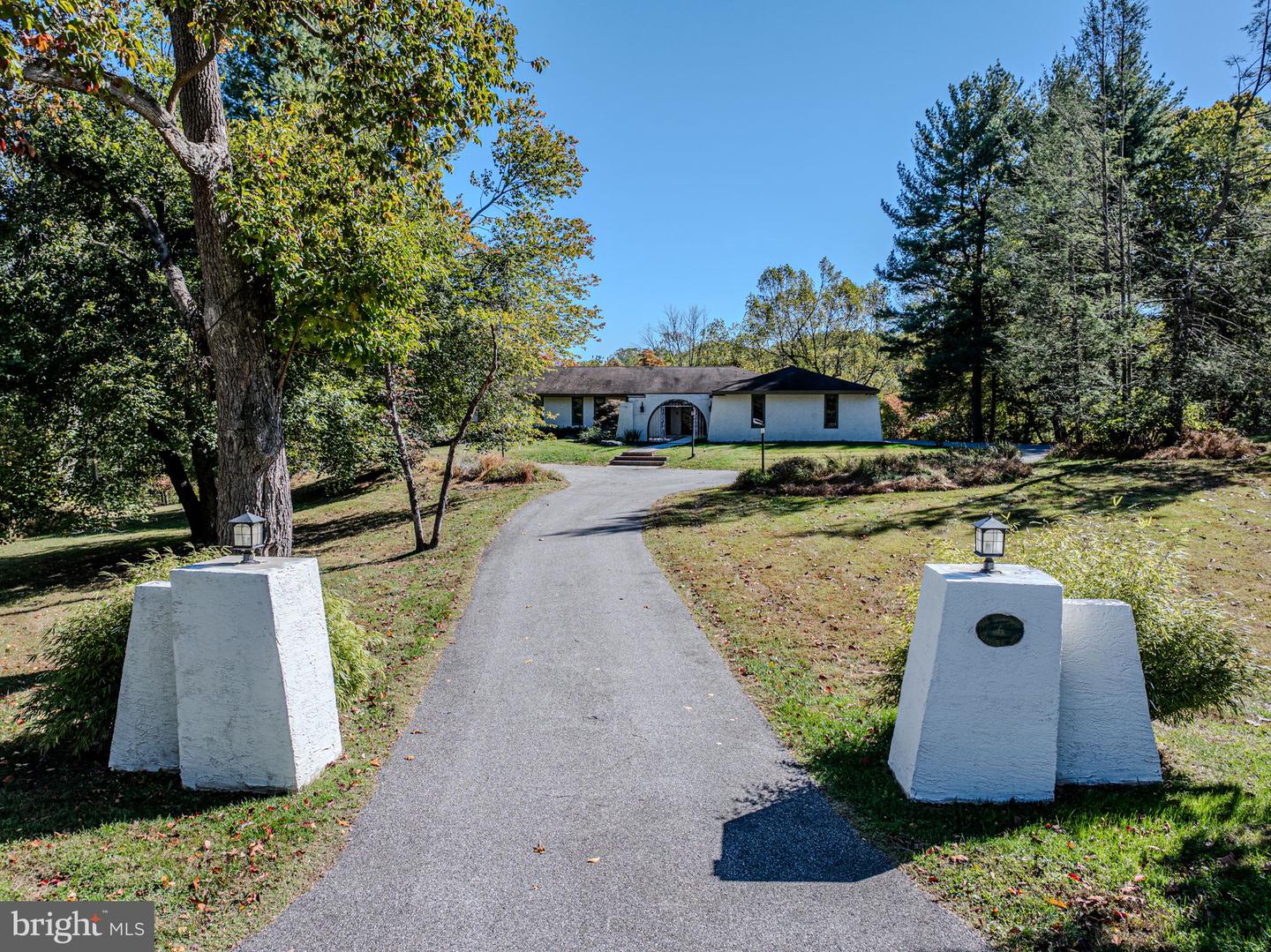 6 Southview Path Property Photo 12