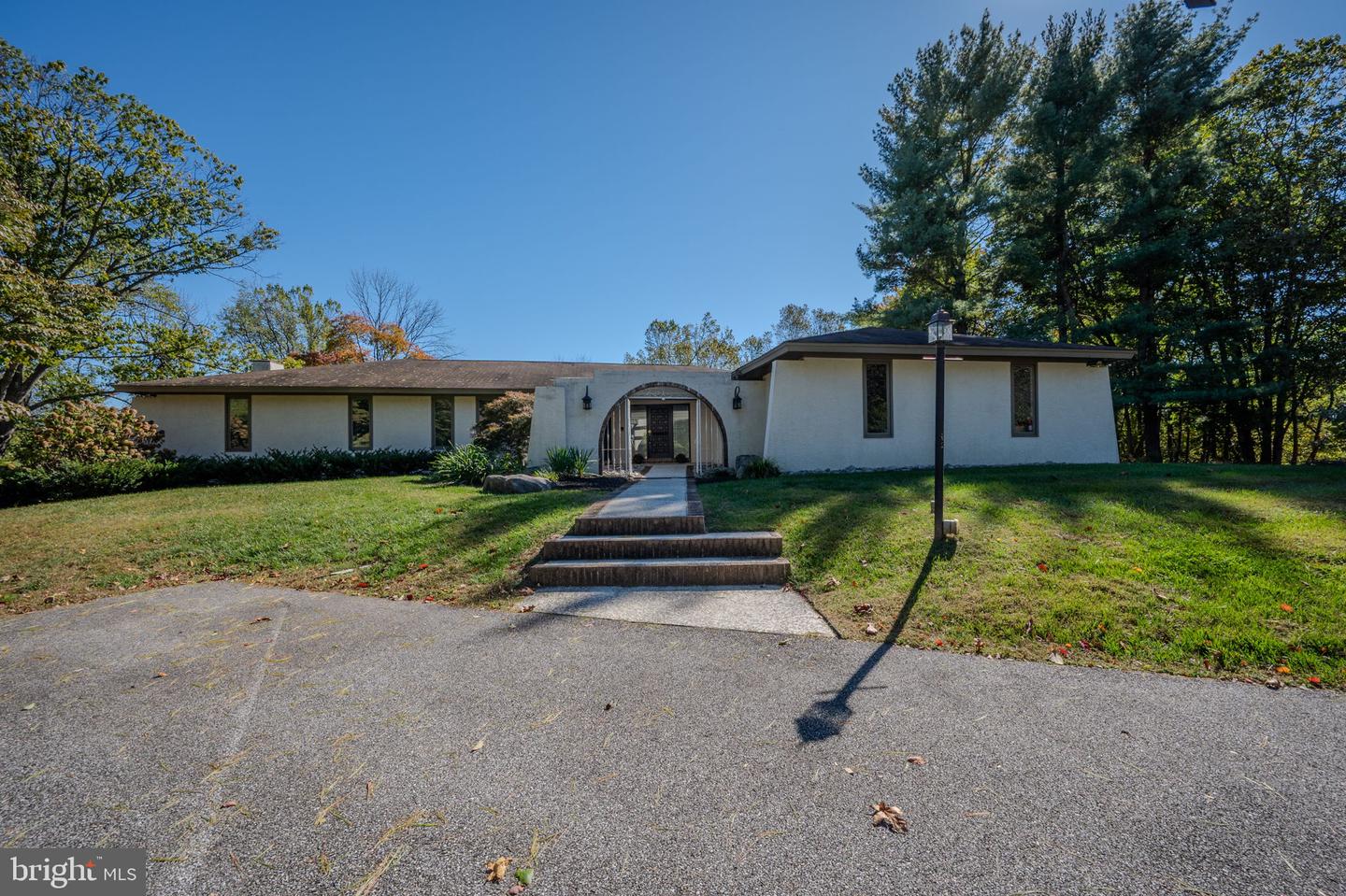 6 Southview Path Property Photo 14