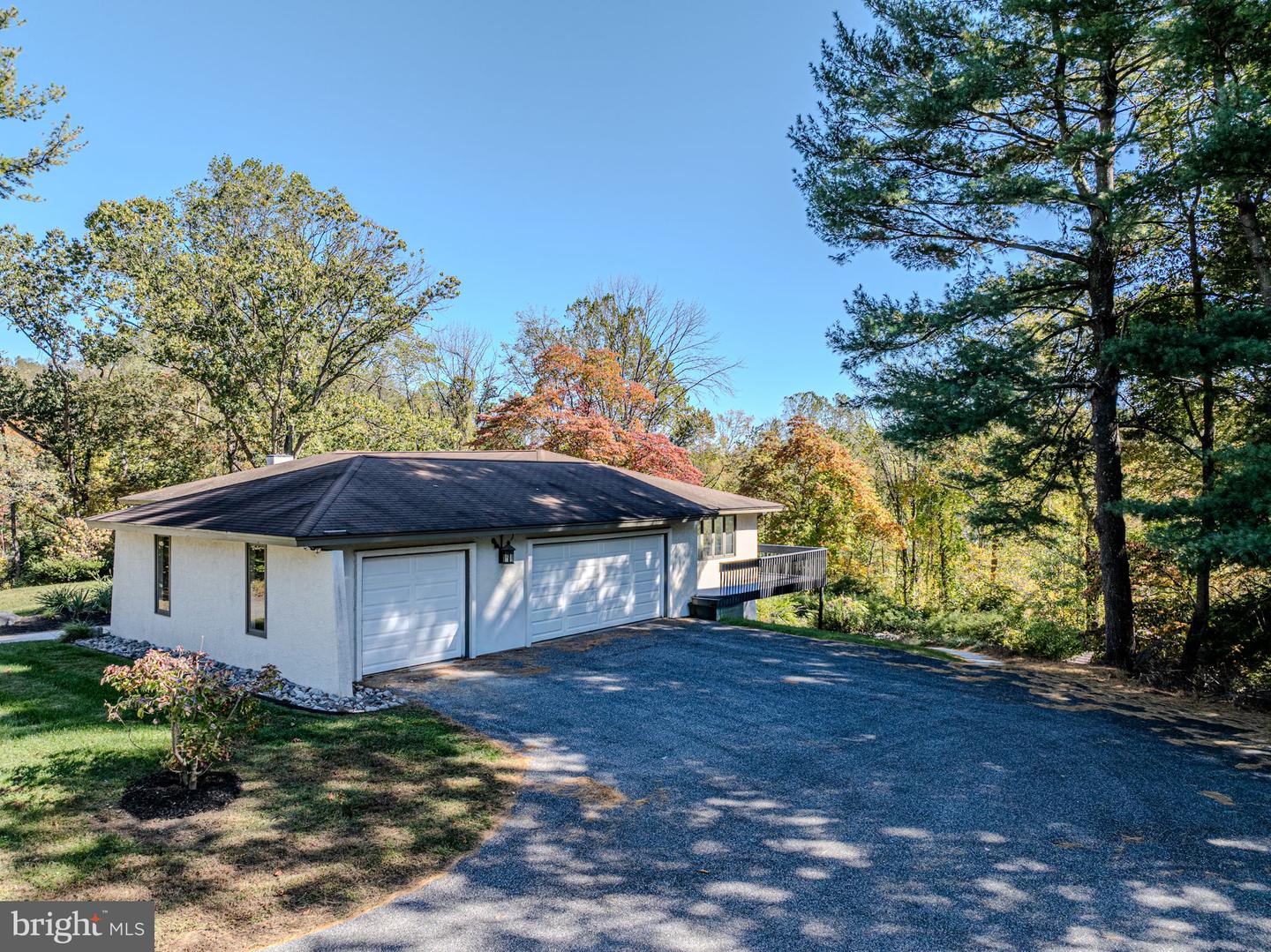 6 Southview Path Property Photo 15