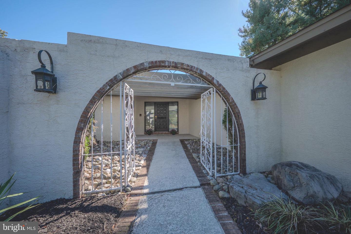6 Southview Path Property Photo 17