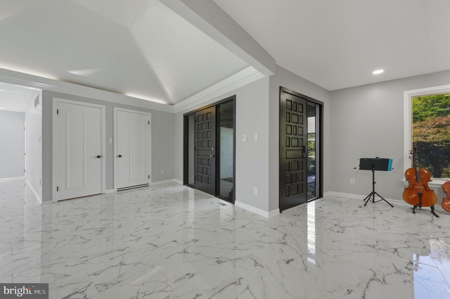 6 Southview Path Property Photo 19