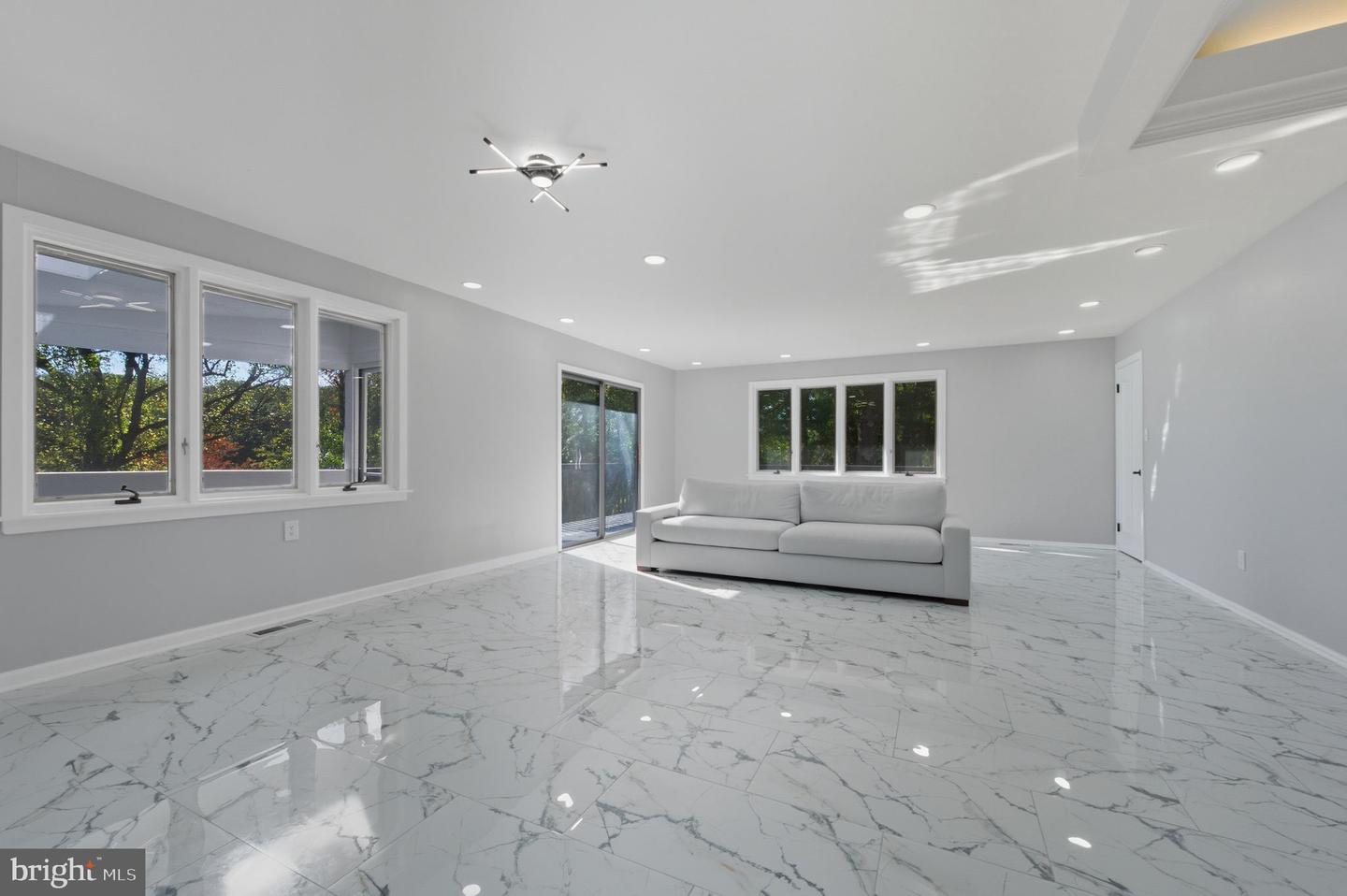 6 Southview Path Property Photo 25