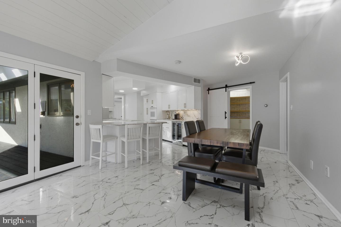 6 Southview Path Property Photo 35