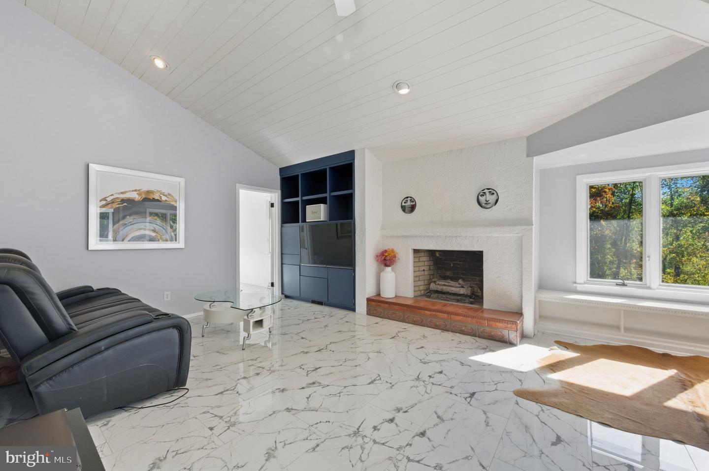 6 Southview Path Property Photo 38