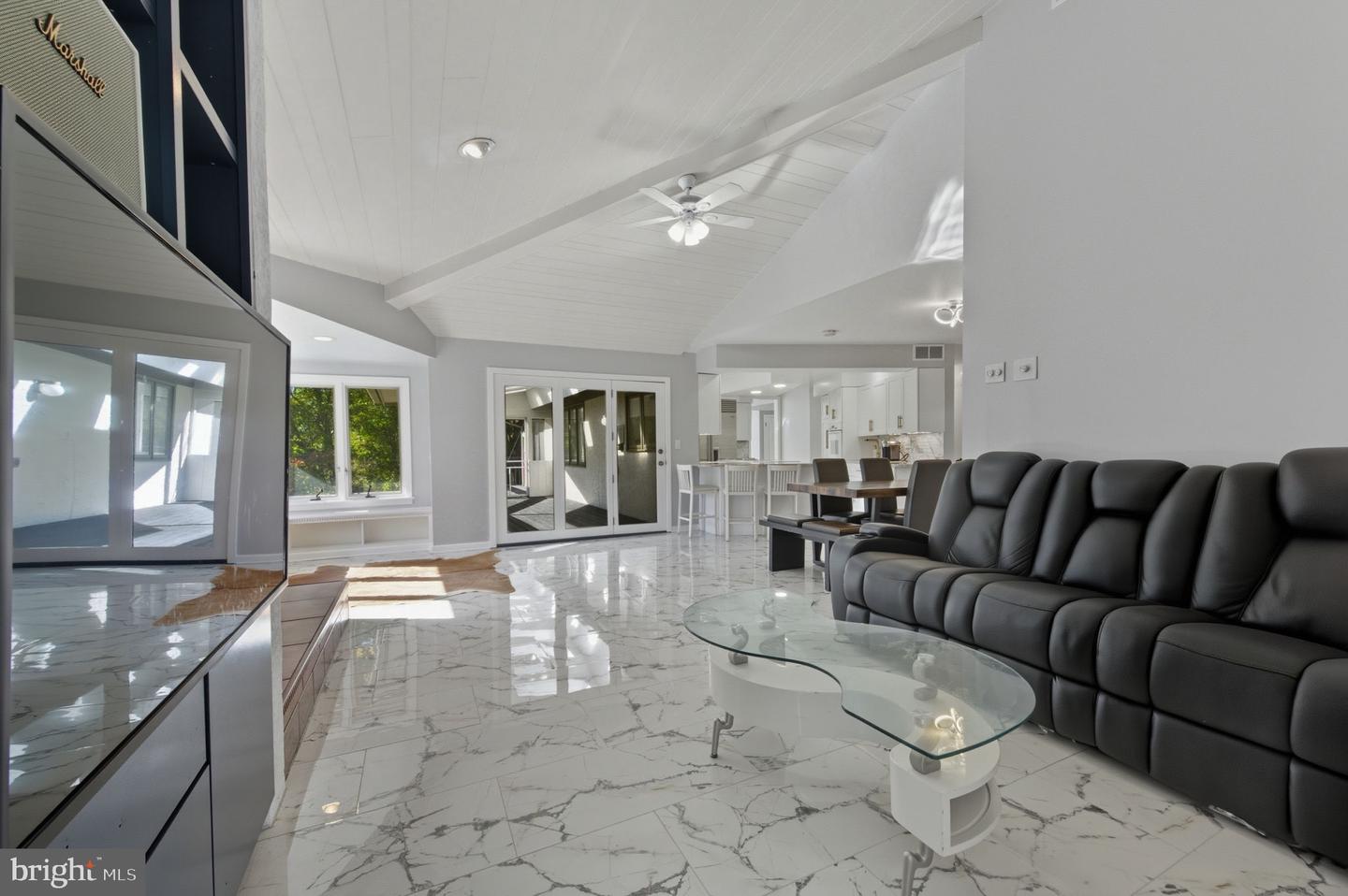 6 Southview Path Property Photo 39