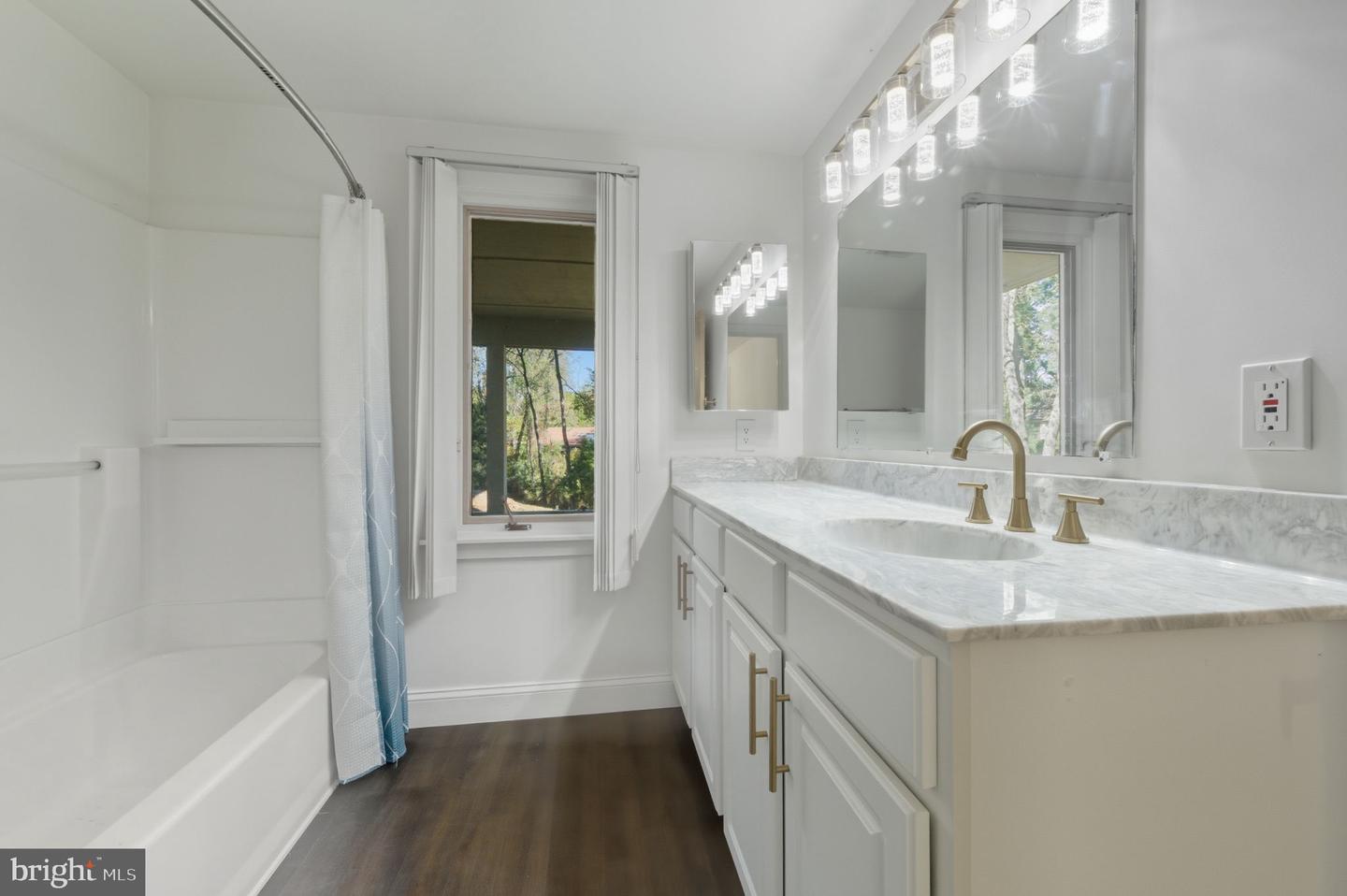6 Southview Path Property Photo 82