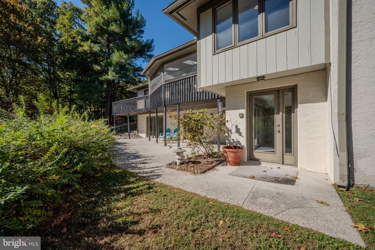 6 Southview Path Property Photo 89