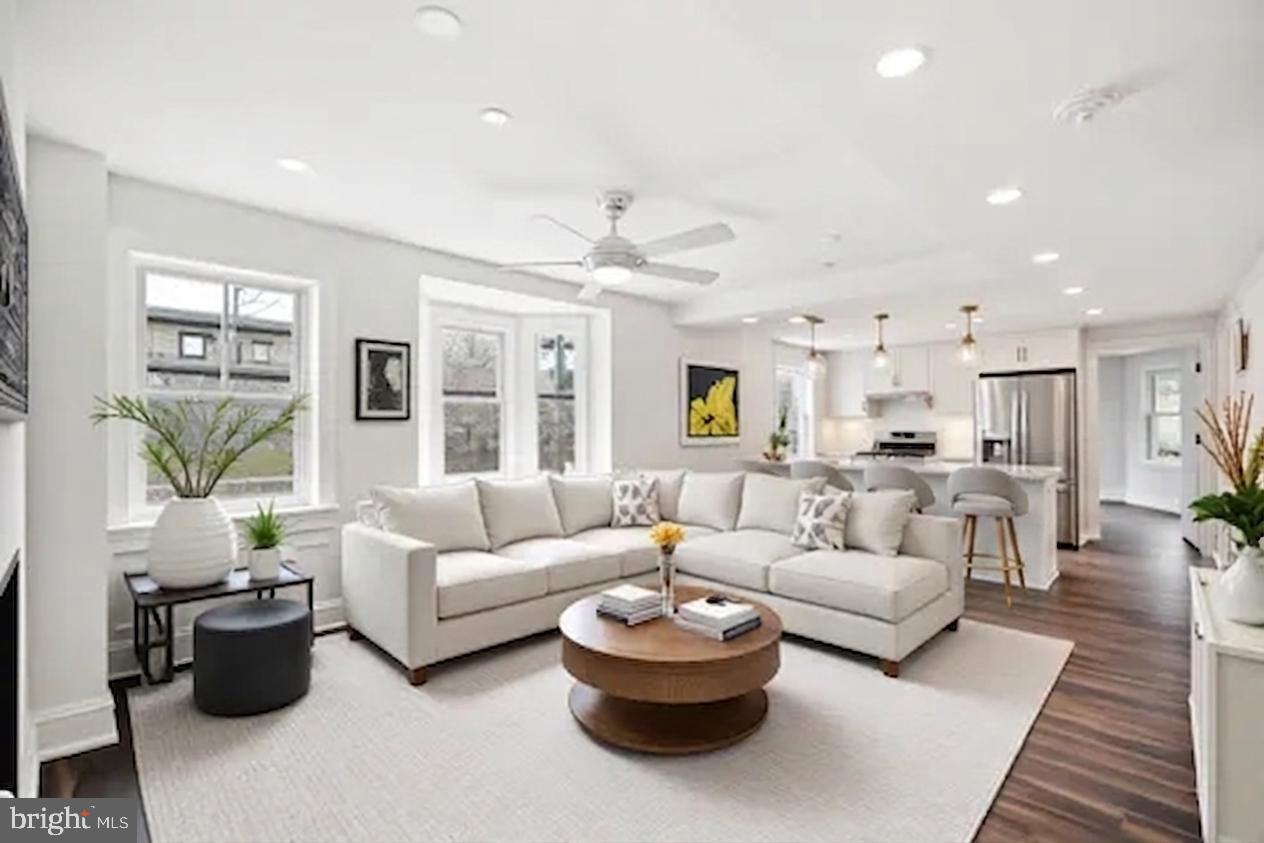 1 Pennsylvania Ave #2 Property Photo 1