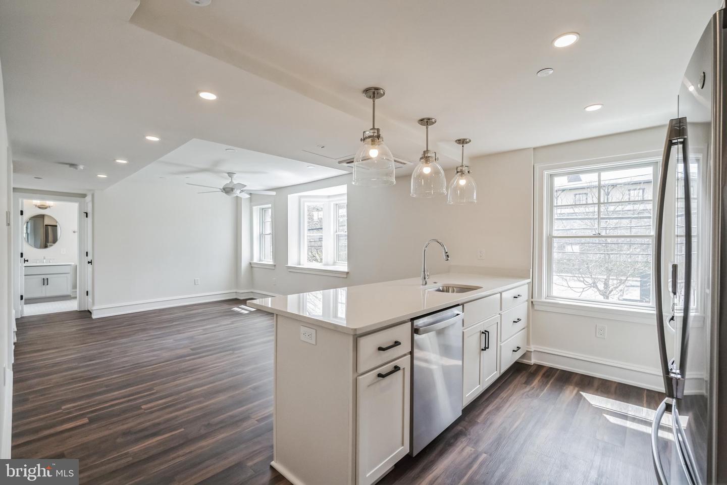 1 Pennsylvania Ave #2 Property Photo 10