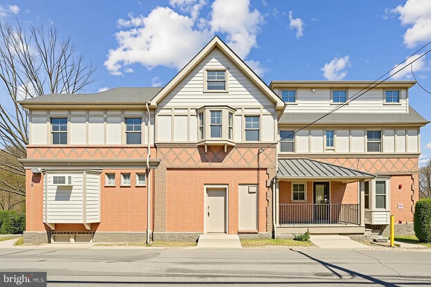 1 Pennsylvania Ave #2 Property Photo 18