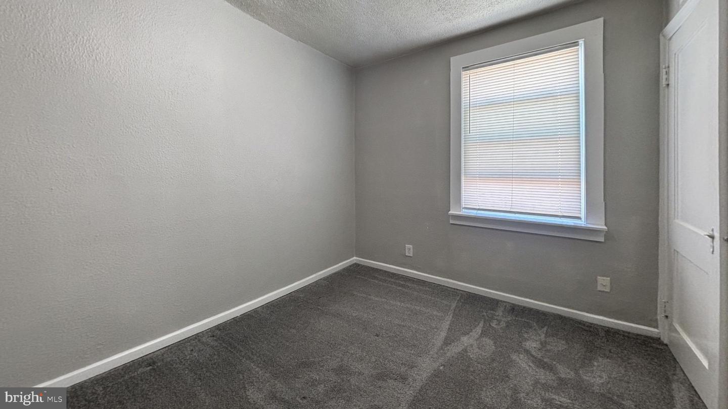 242 Margate Rd Property Photo 4