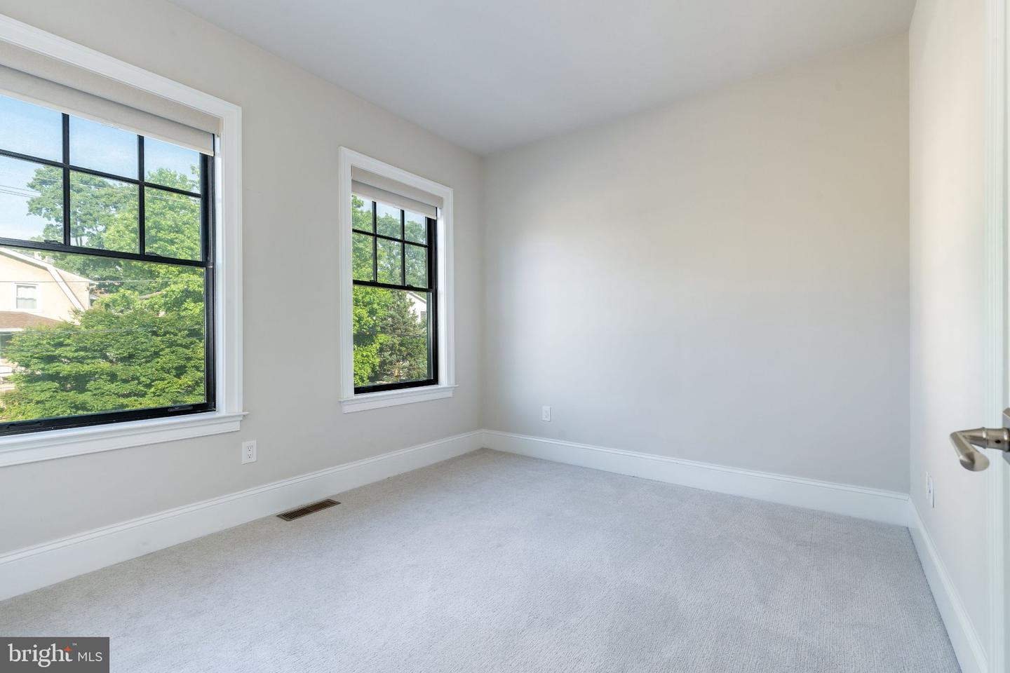 206 N Aberdeen Ave #d Property Photo 21