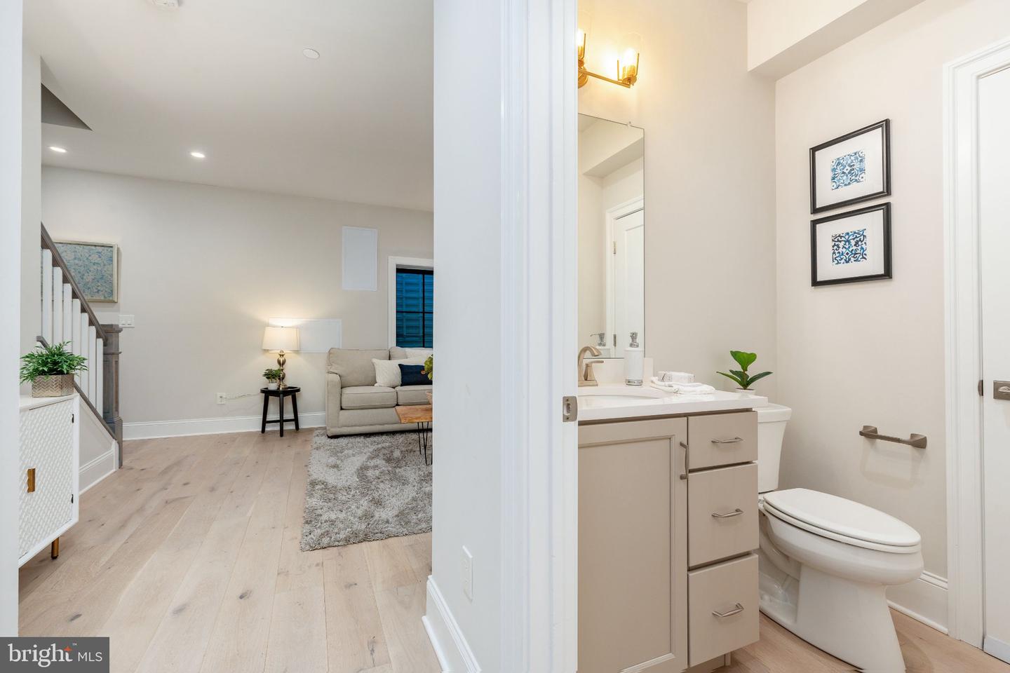 206 N Aberdeen Ave #d Property Photo 27