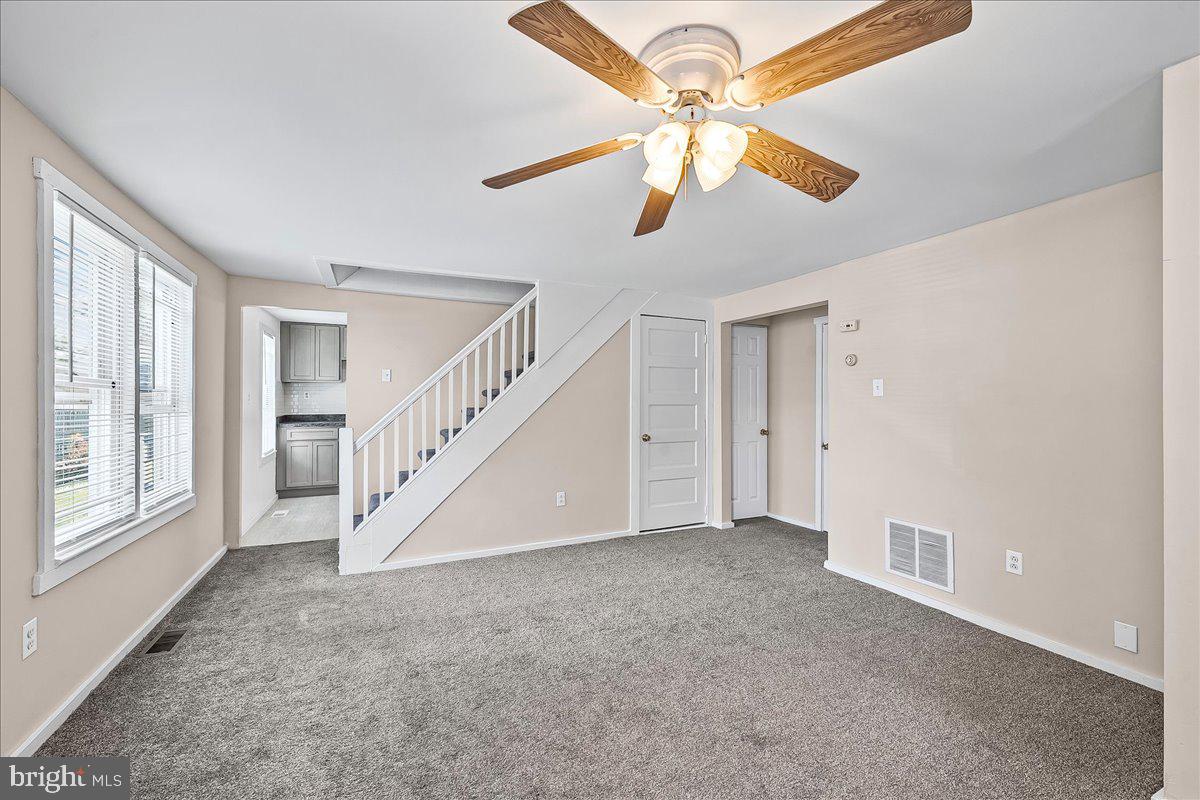1242 Chestnut St Property Photo 7