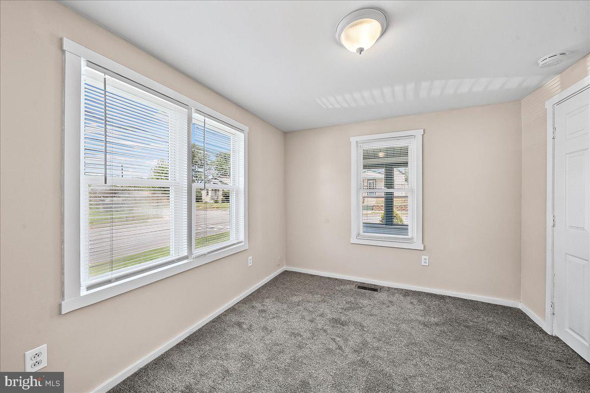 1242 Chestnut St Property Photo 10
