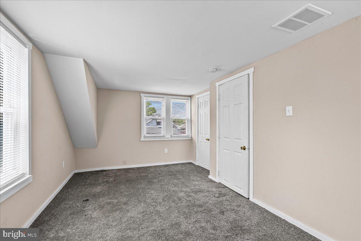 1242 Chestnut St Property Photo 19