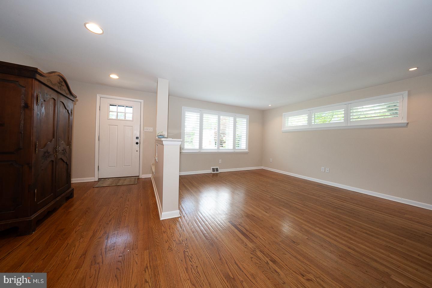 20 Fairview Rd Property Photo 6