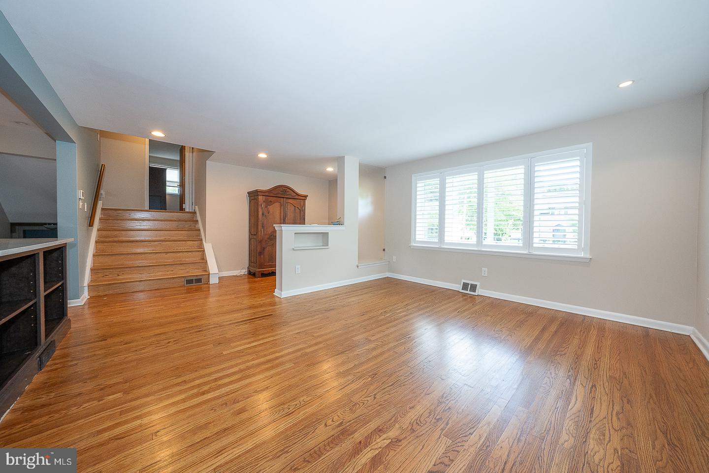 20 Fairview Rd Property Photo 9