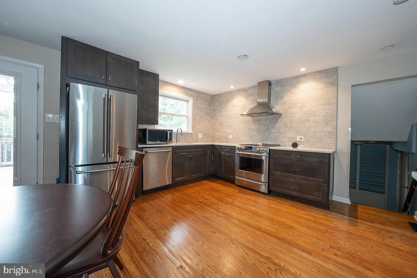 20 Fairview Rd Property Photo 17