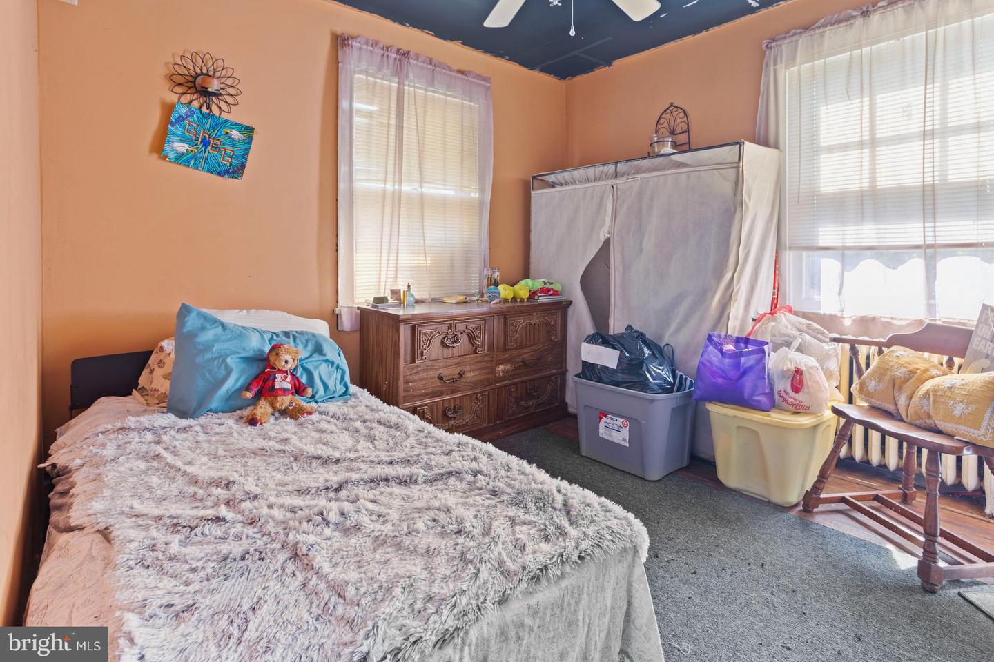 1427 Elmwood Ave Property Photo 10