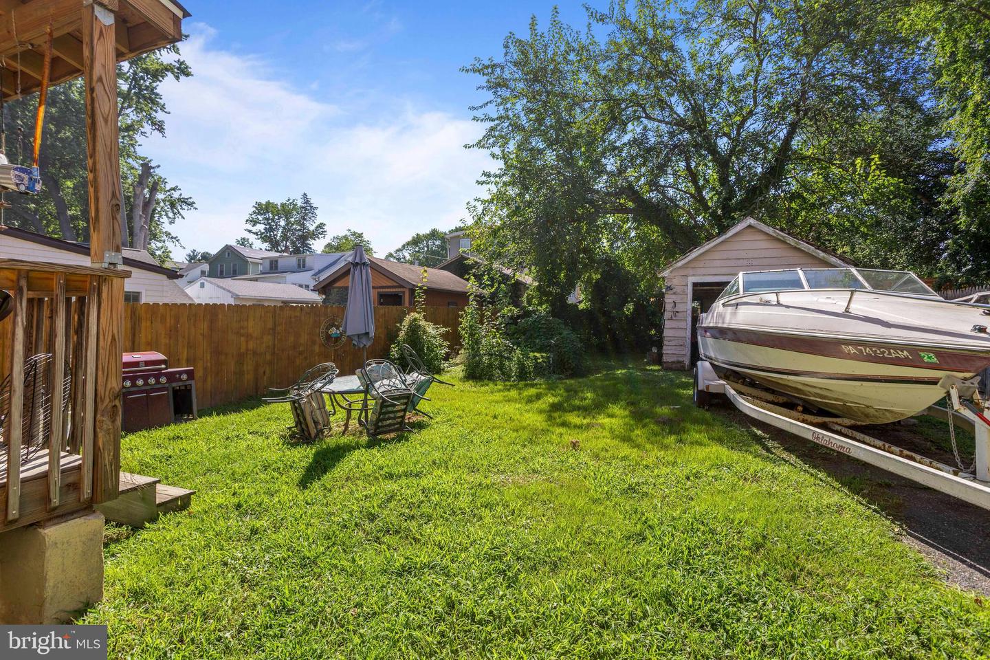 1427 Elmwood Ave Property Photo 11