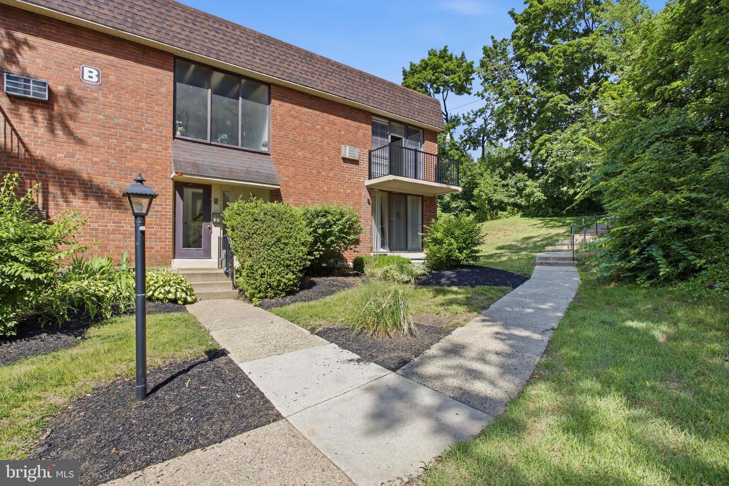 100 E Glenolden Ave #b-4 Property Photo 1