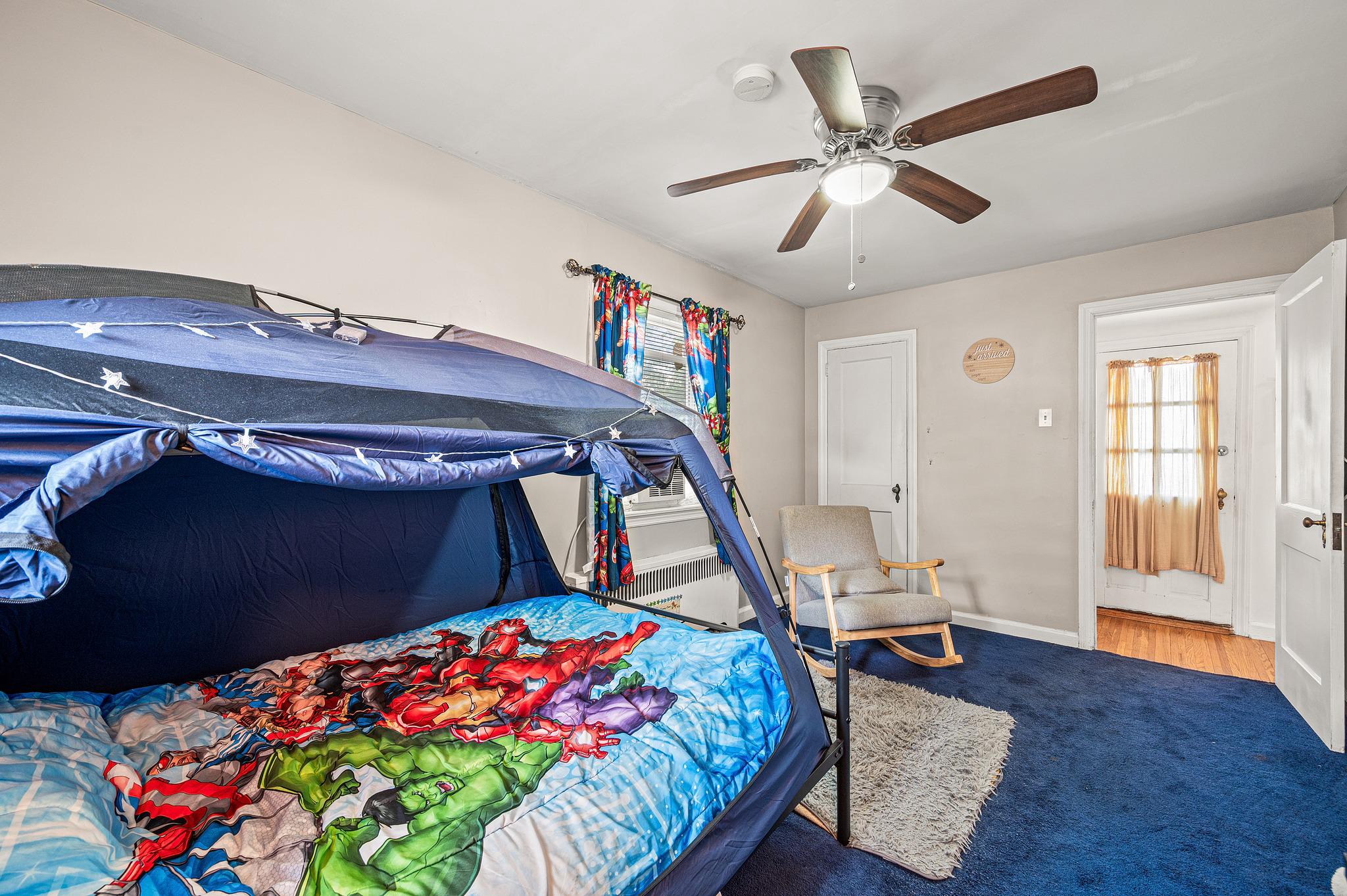 204 N Woodlawn Ave Property Photo 16