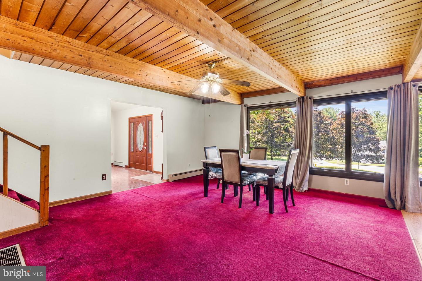 2 Fox Run Property Photo 8