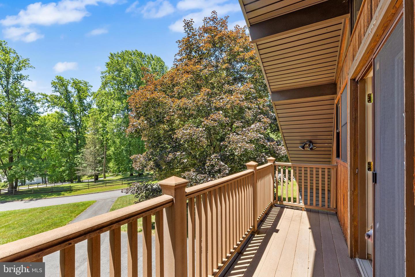 2 Fox Run Property Photo 19