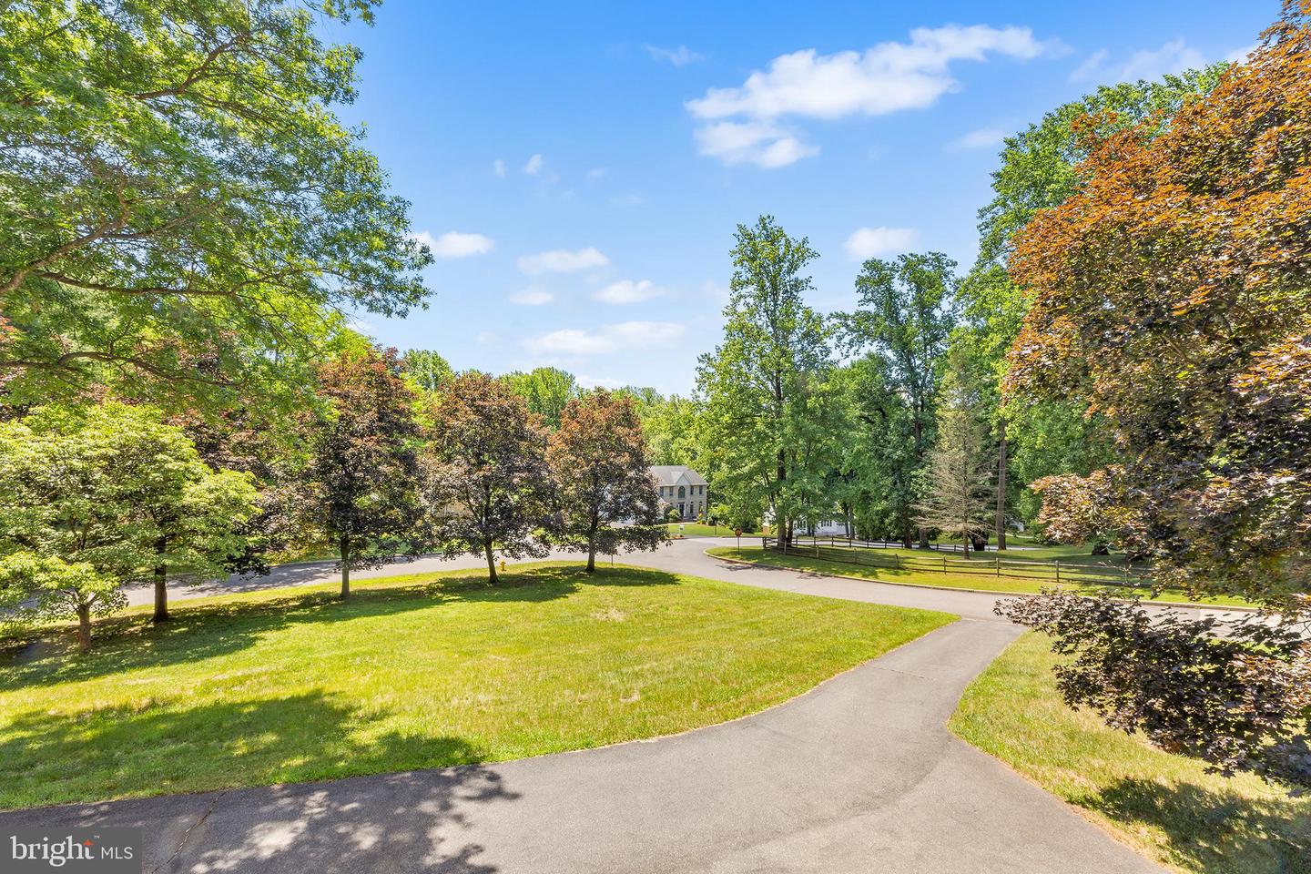 2 Fox Run Property Photo 20