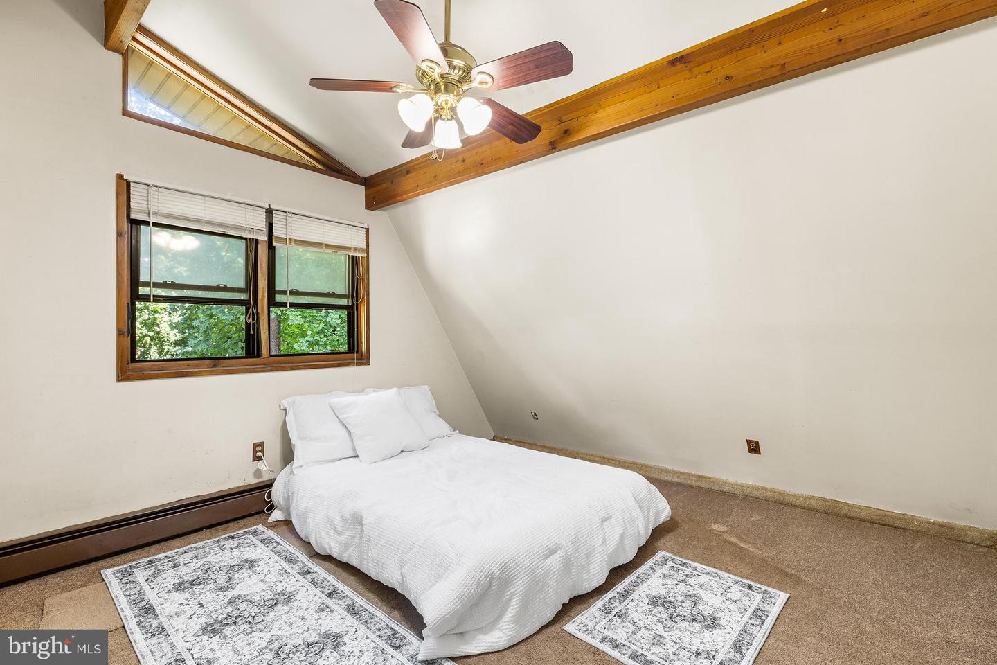 2 Fox Run Property Photo 27