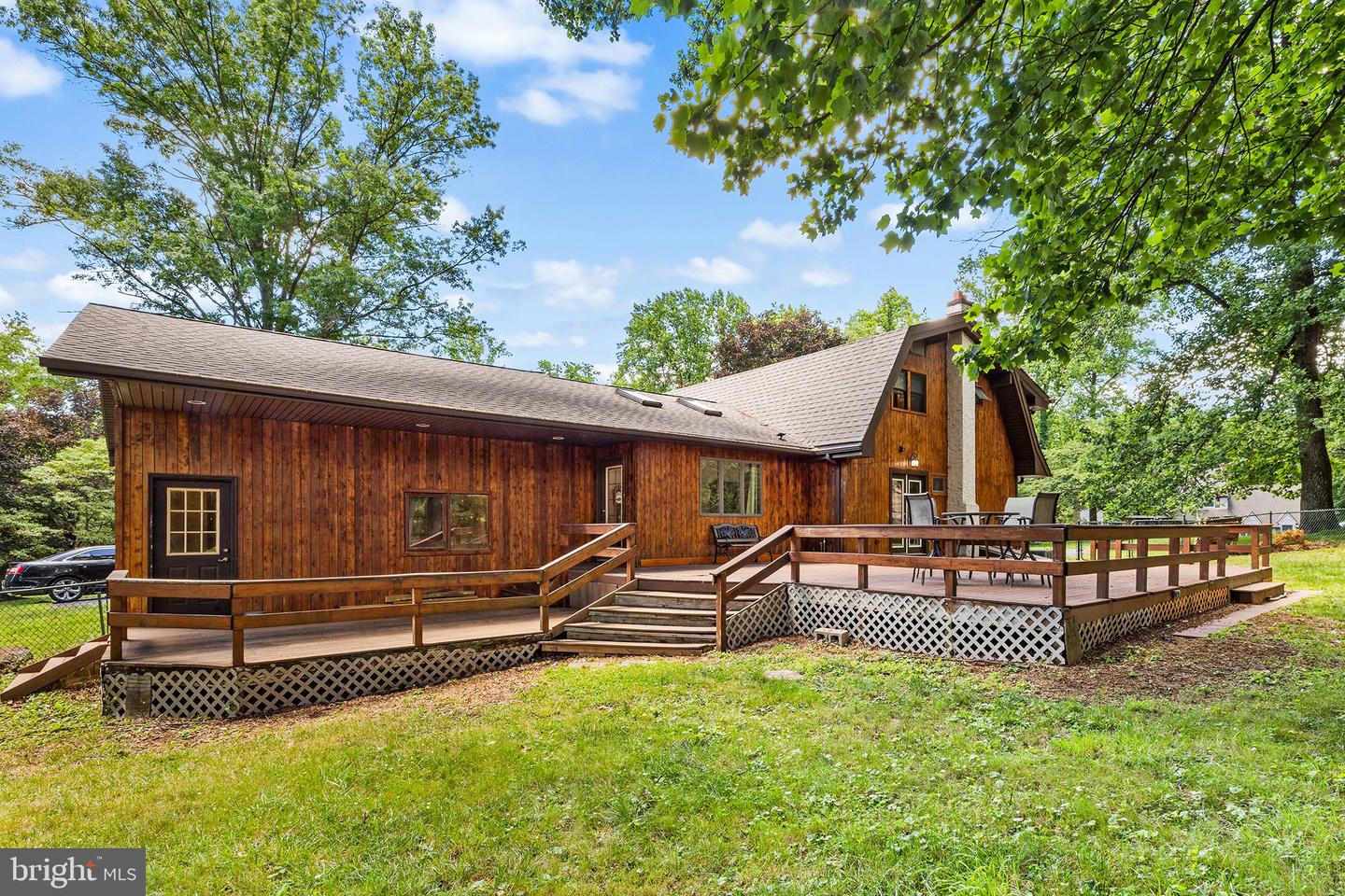 2 Fox Run Property Photo 42