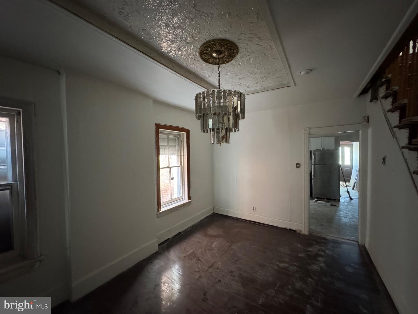 1012 W 8th St Property Photo 10