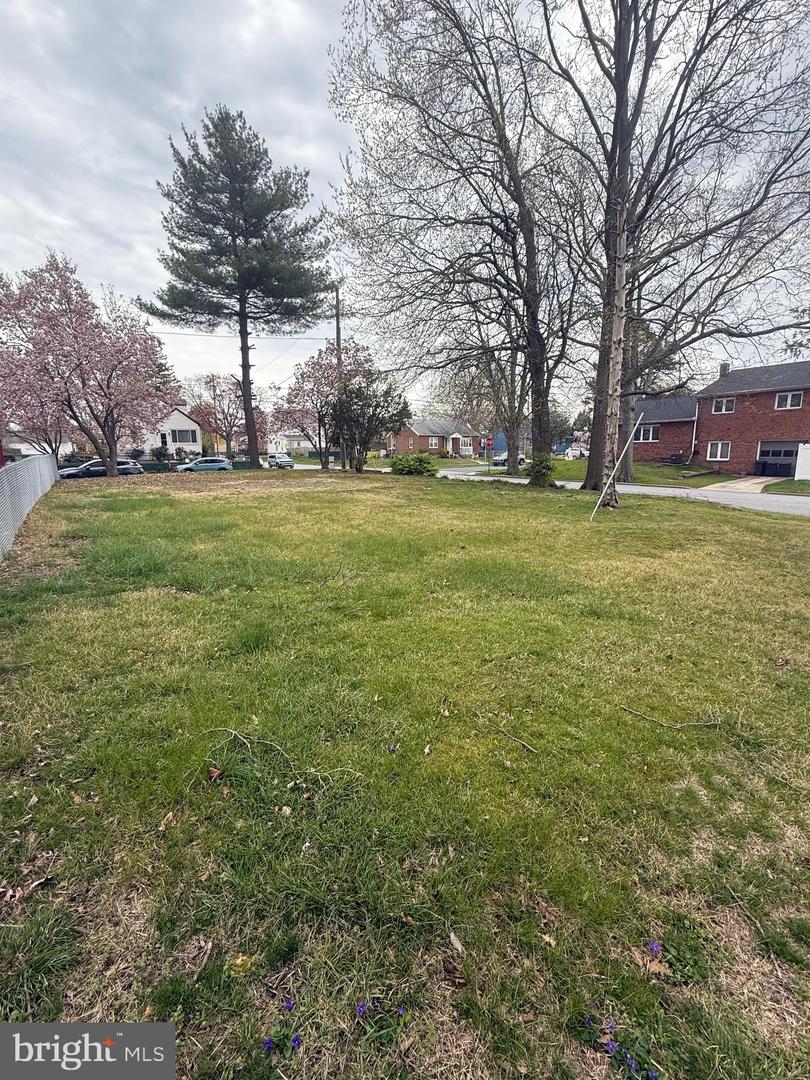 301 Taylor Ave Property Photo 3