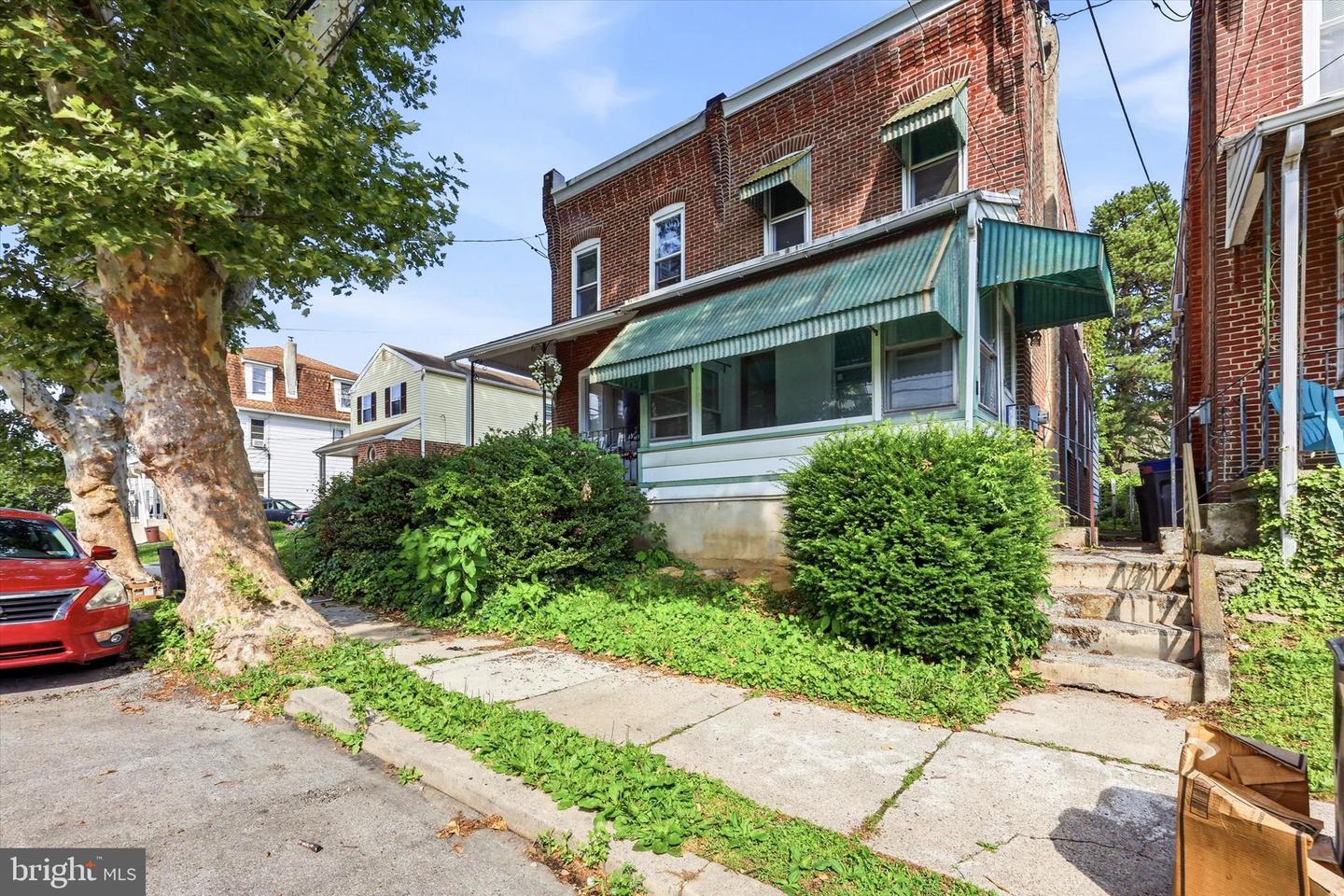49 E Madison Ave Property Photo 1