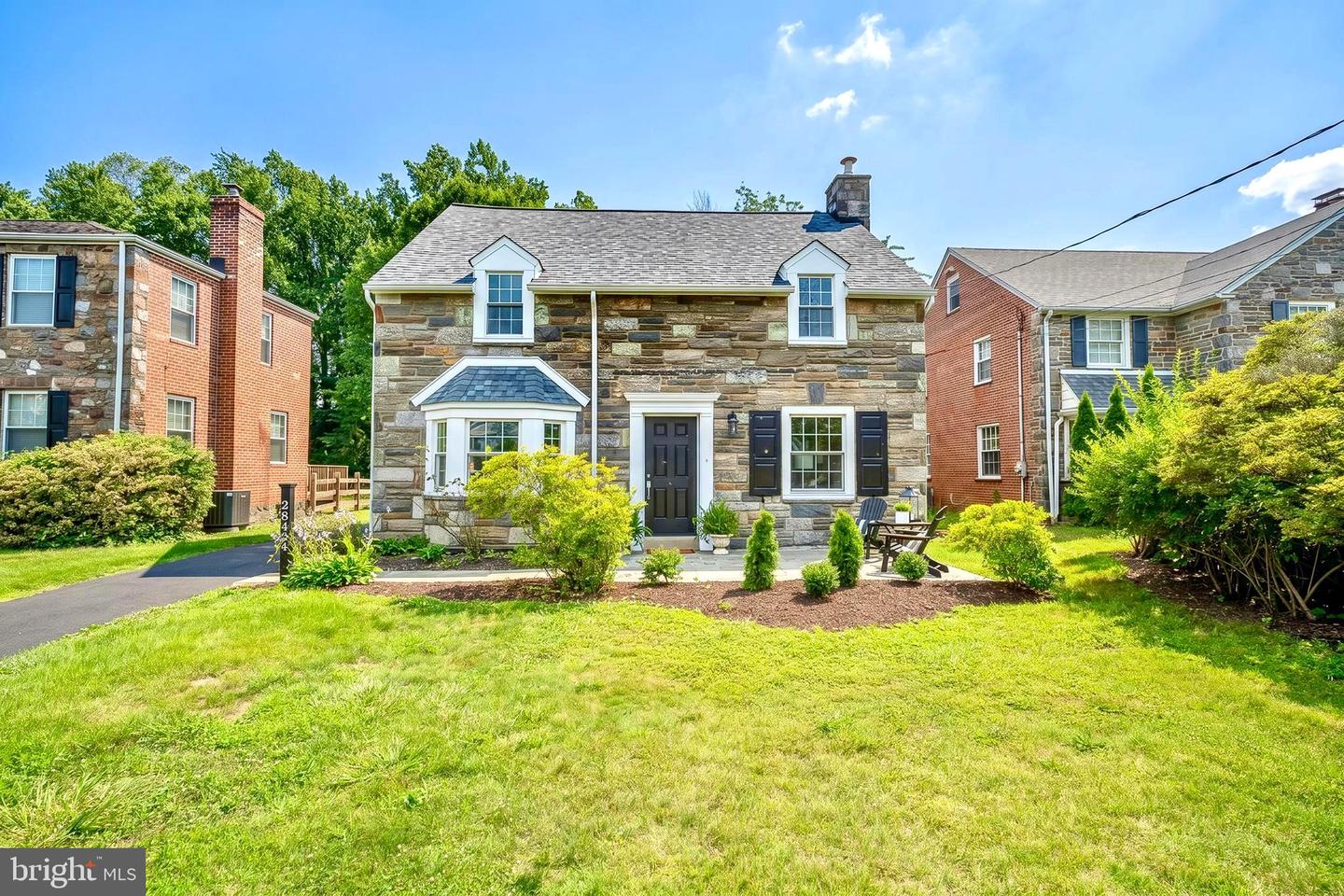 2842 Haverford Rd Property Photo 1