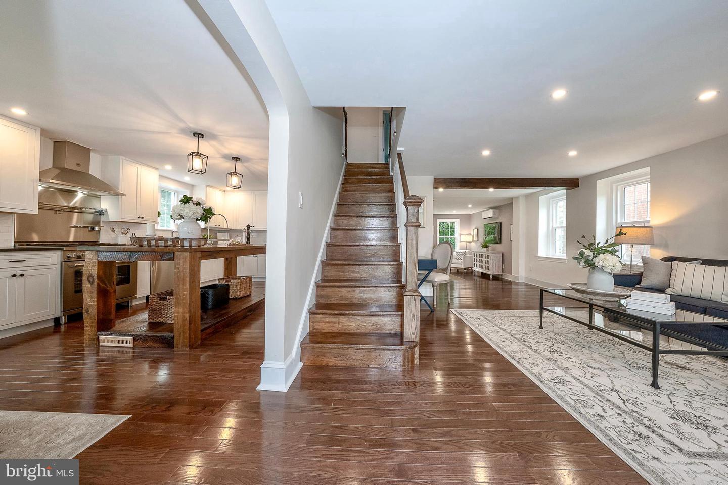 2842 Haverford Rd Property Photo 15
