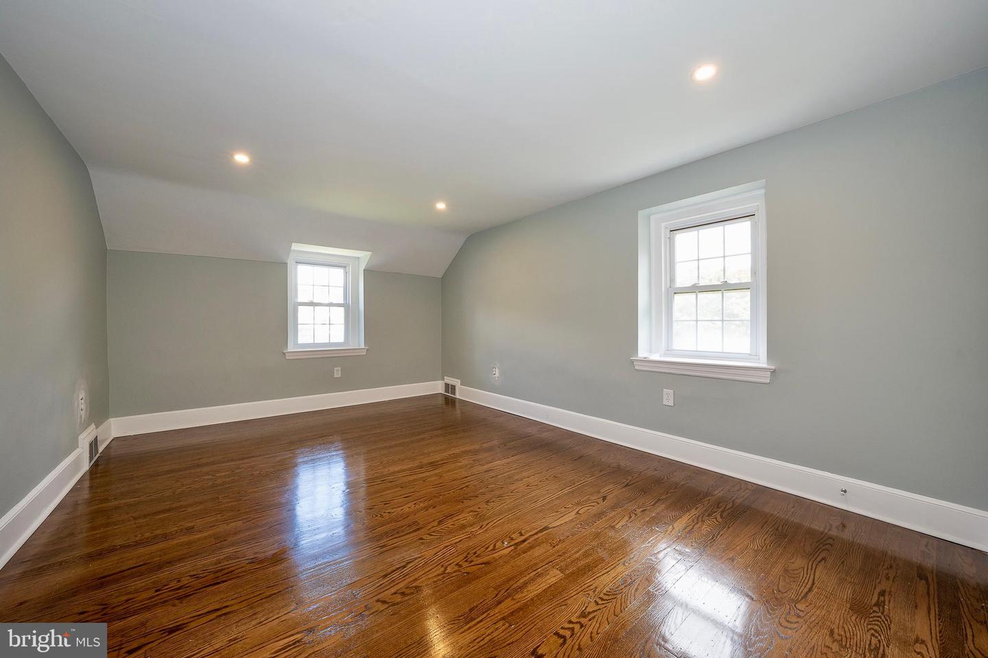 2842 Haverford Rd Property Photo 40
